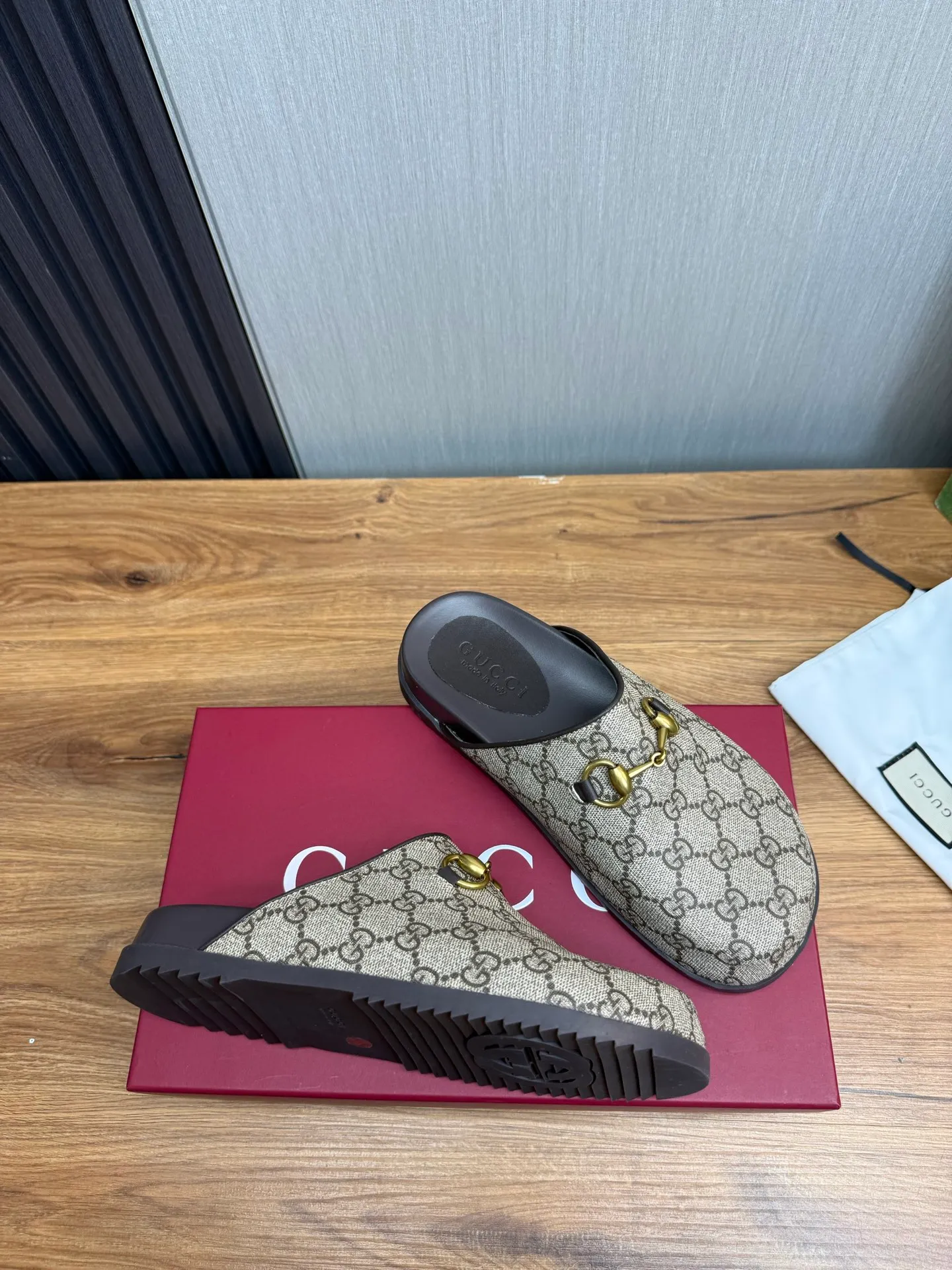Men's men's shoes💰Pili 400💰Maoli 440💰 ＧＵＣＣＩGucci. Popular couple slippers hot sale🩷💚 🩴Official website one to one production 35-45 size 45 46 🉑️Customized!